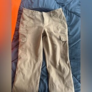Duluth Trading Co Women’s fleece lined Khaki Cargo Pants